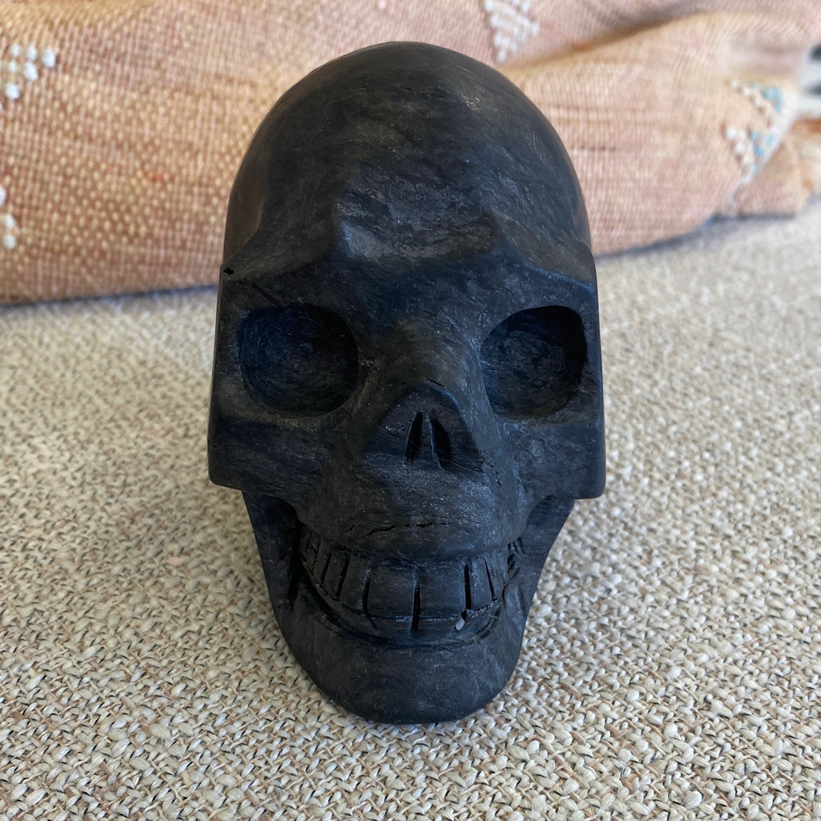 shungite skull