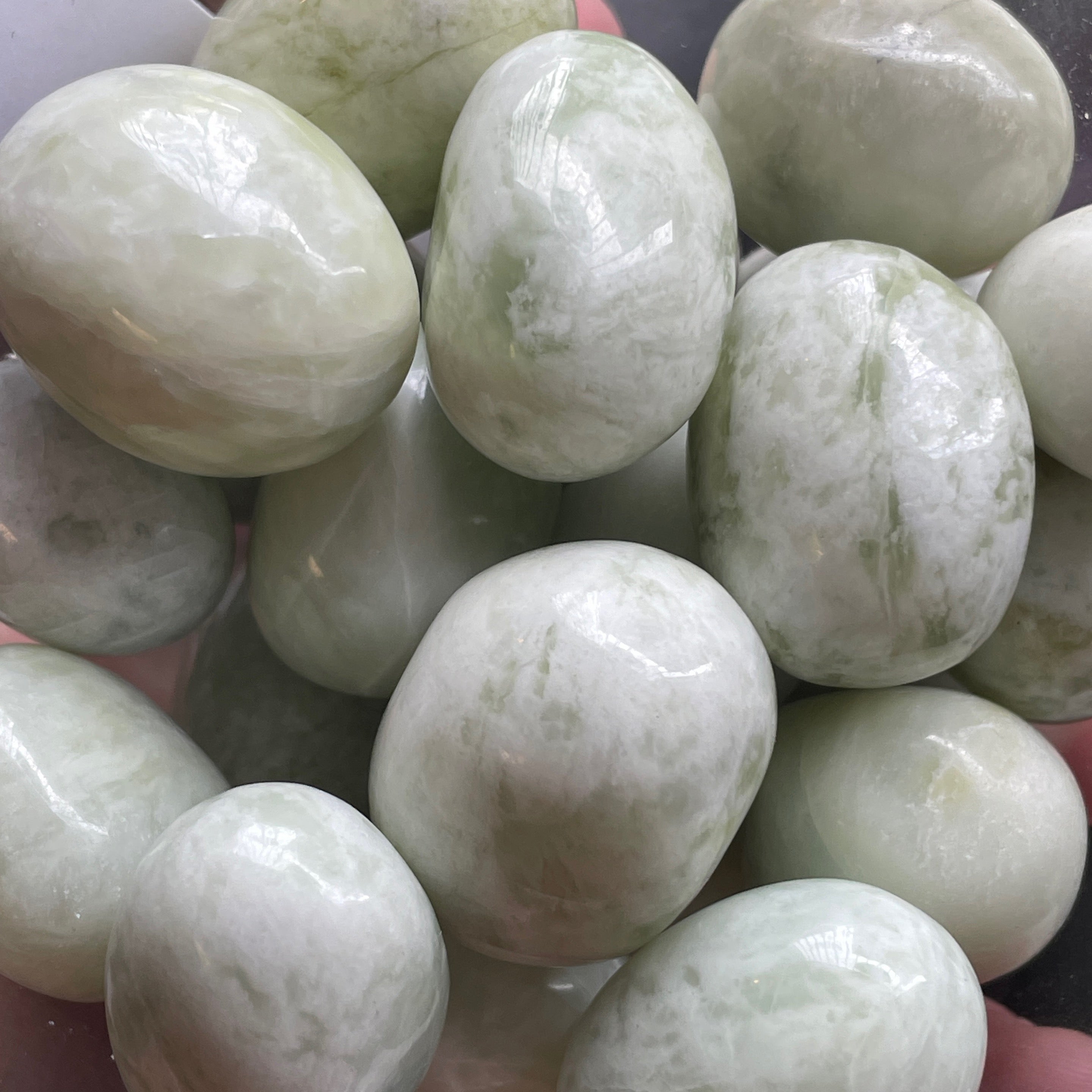 Green Flower Jade Tumble