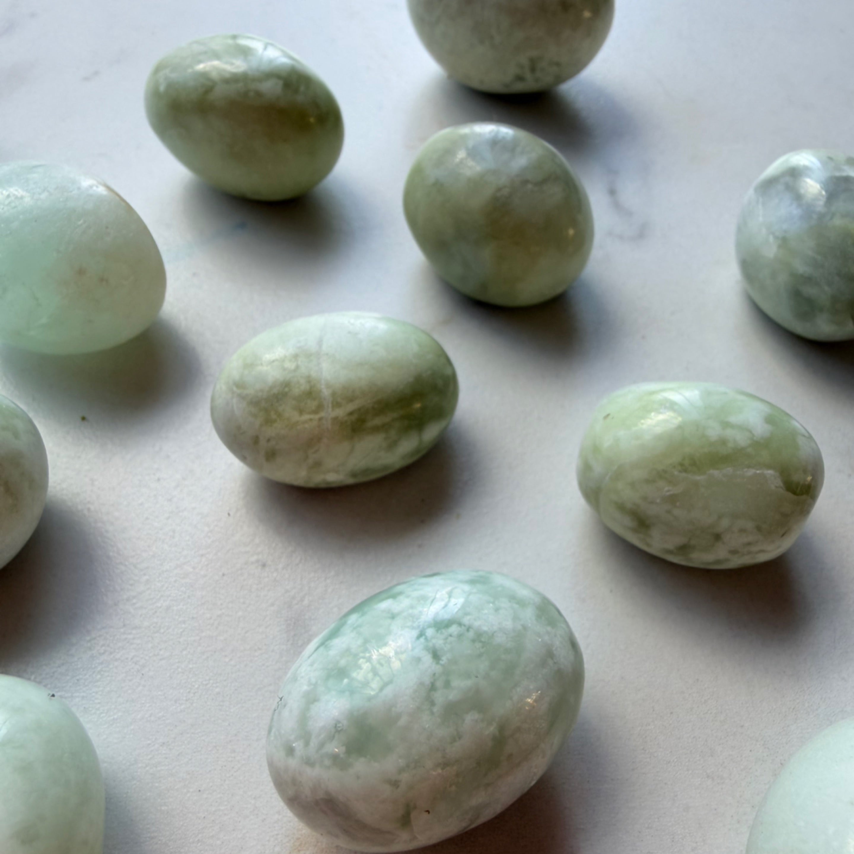 Green Flower Jade Tumble