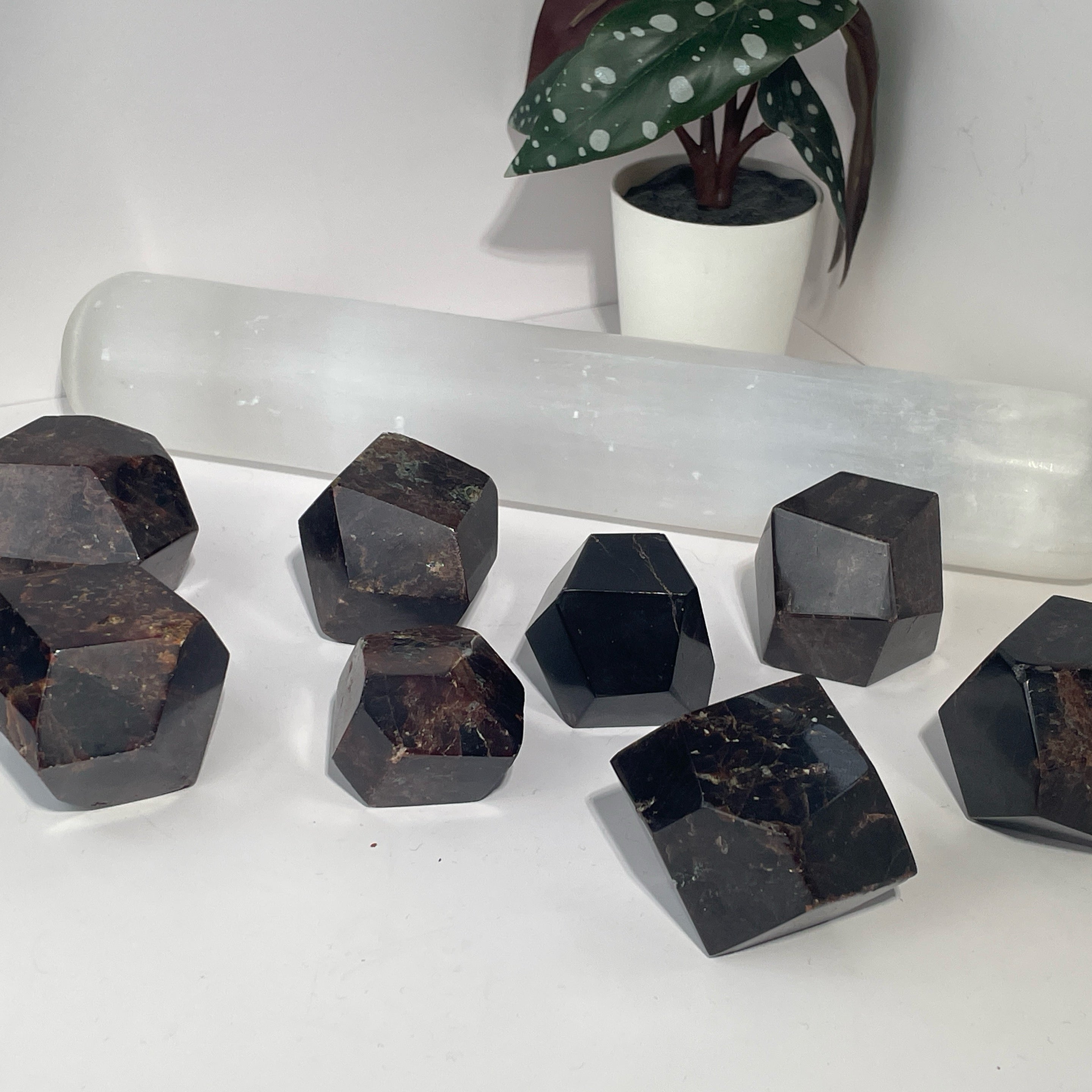 Garnet Freeform