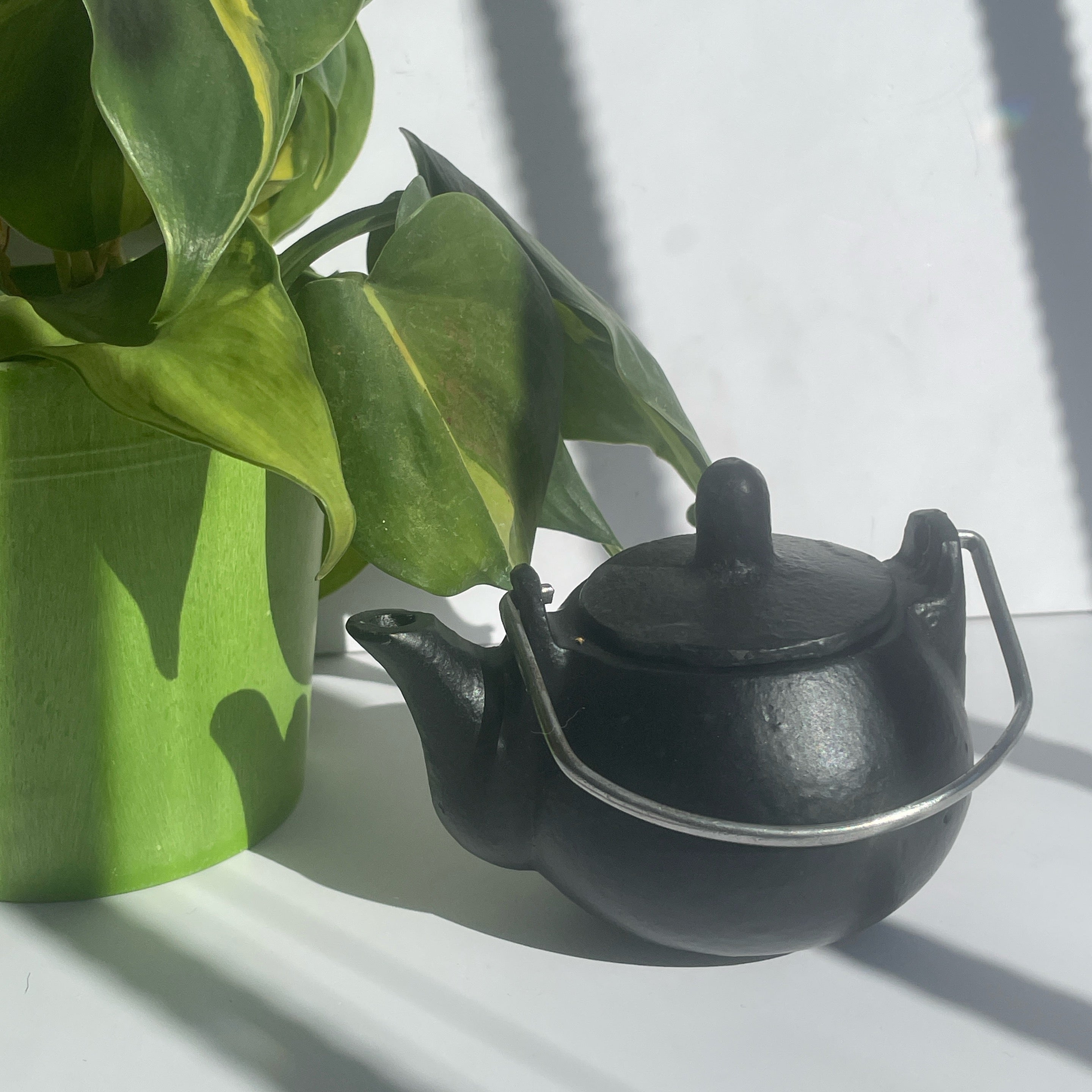 Cauldron Cast Iron Teapot